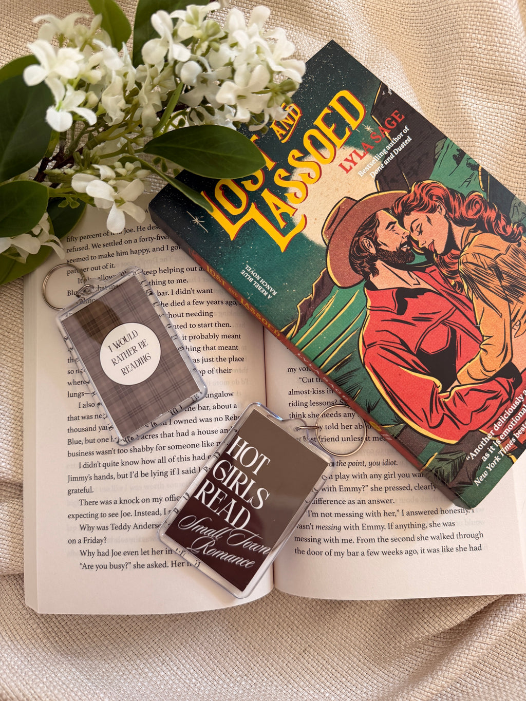 Hot Girls Read Small Town Romance Keychain