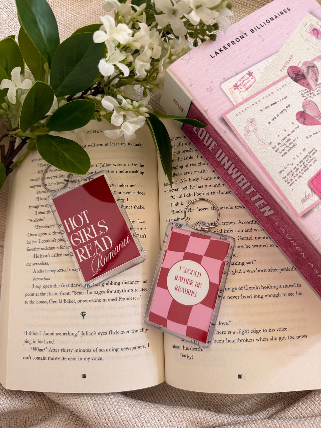 Hot Girls Read Romance Keychain